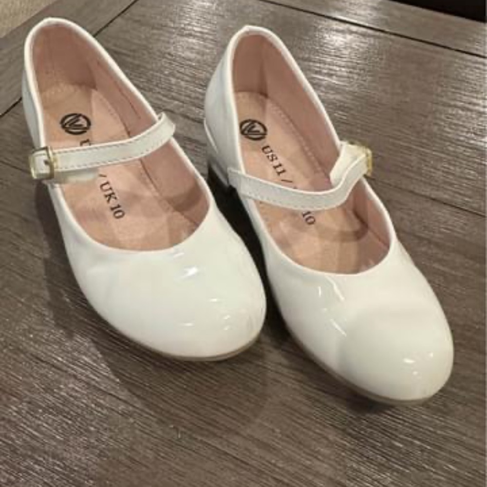 Kids dress shoes